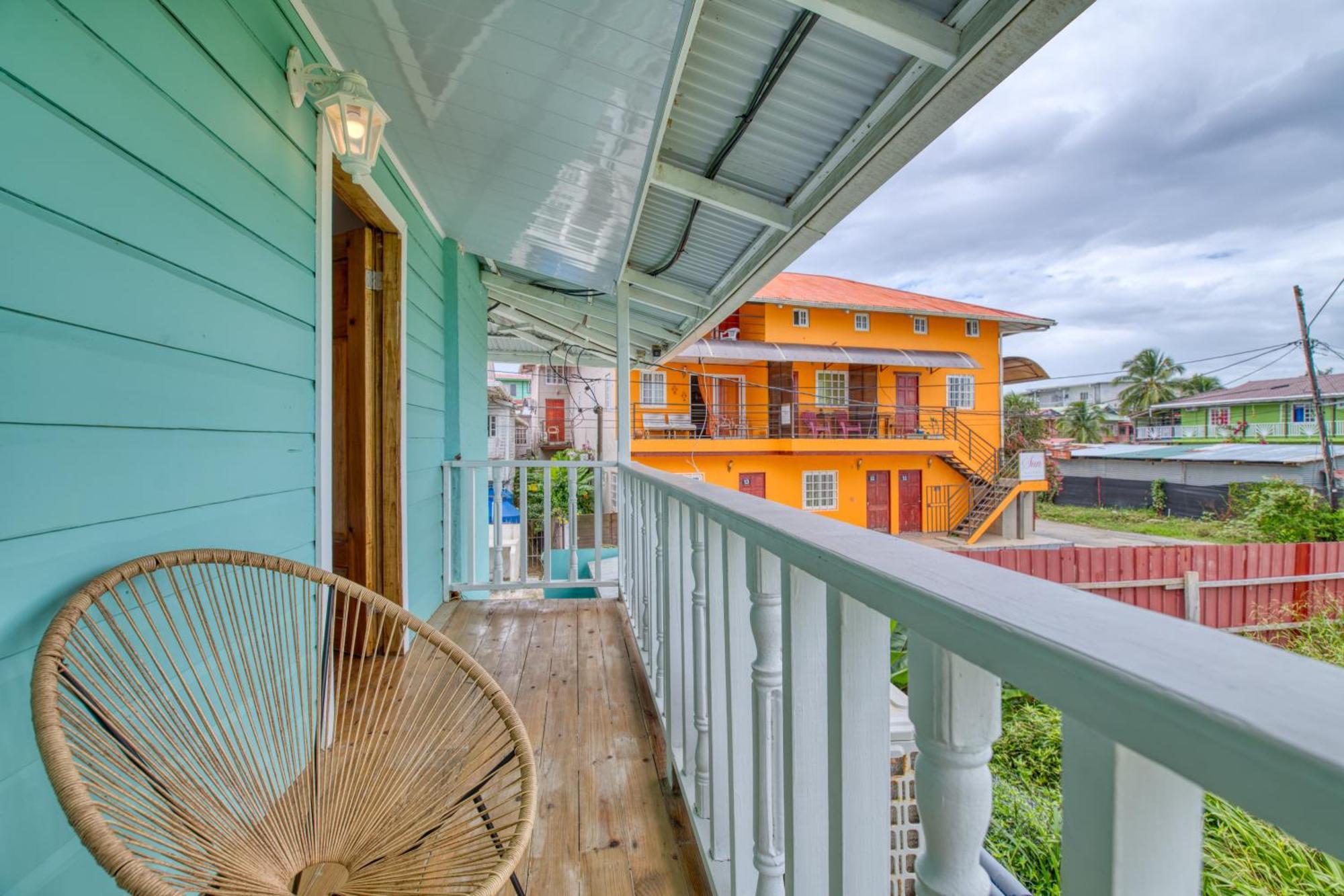 Bambuda Bocas Town エクステリア 写真